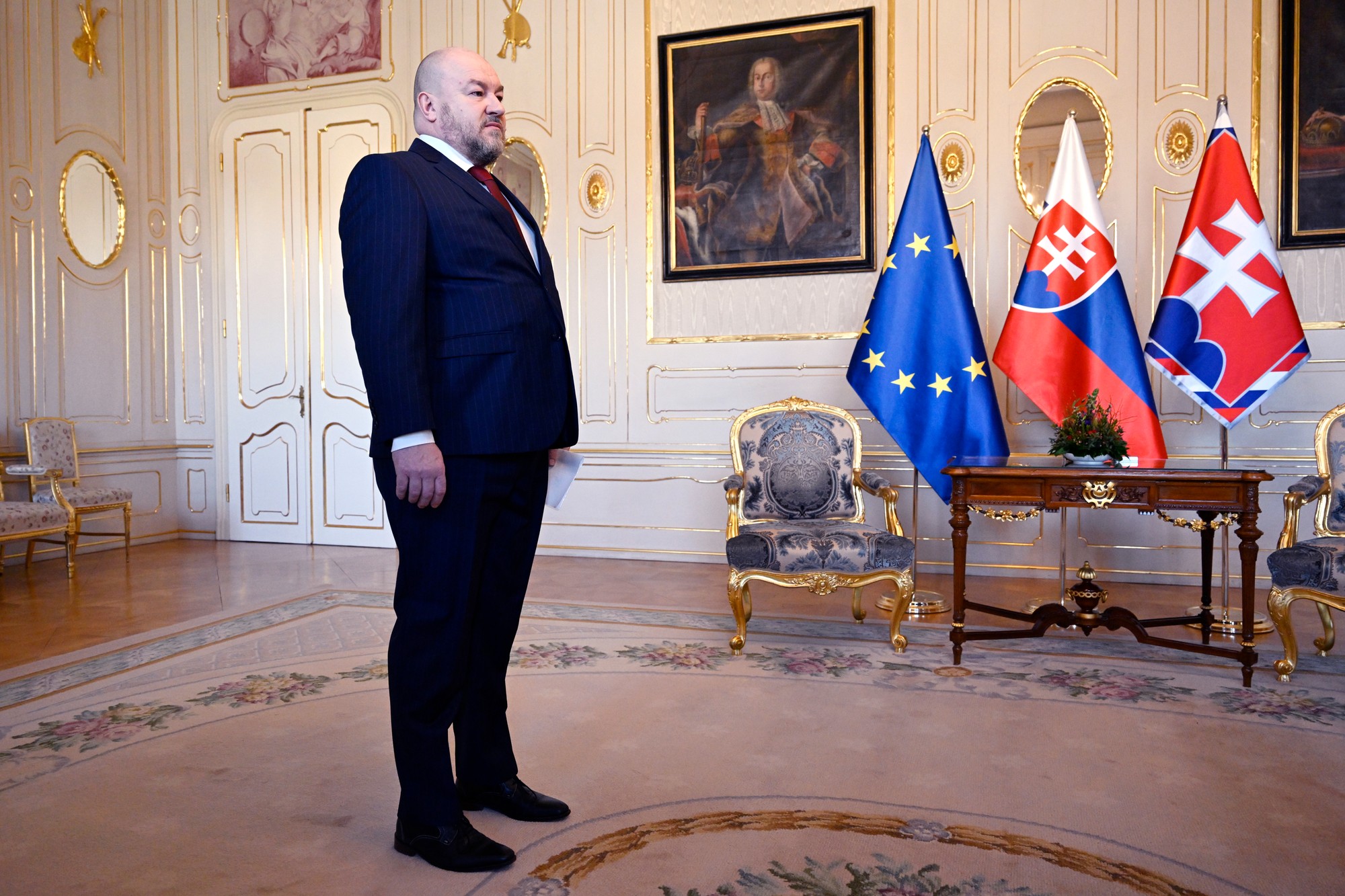 Poslanec Národnej rady (NR) SR Rudolf Huliak (nezaradený).