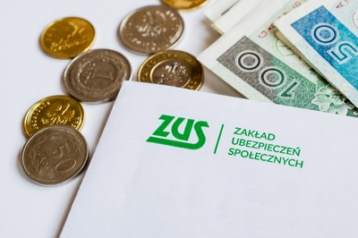 312,71 zł dodatku do prądu od ZUS. Dochód nie ma znaczenia - jak złożyć wniosek?