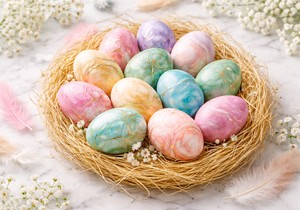 Italijanska tehnika farbanja jaja: Neočekivani sastojak pravi magične mermerne šare