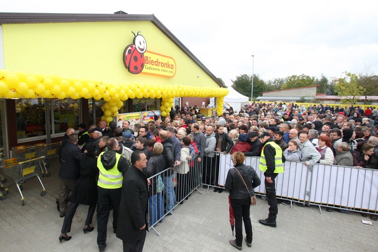 Otwarcie 2000. sklepu Biedronka w Polsce
