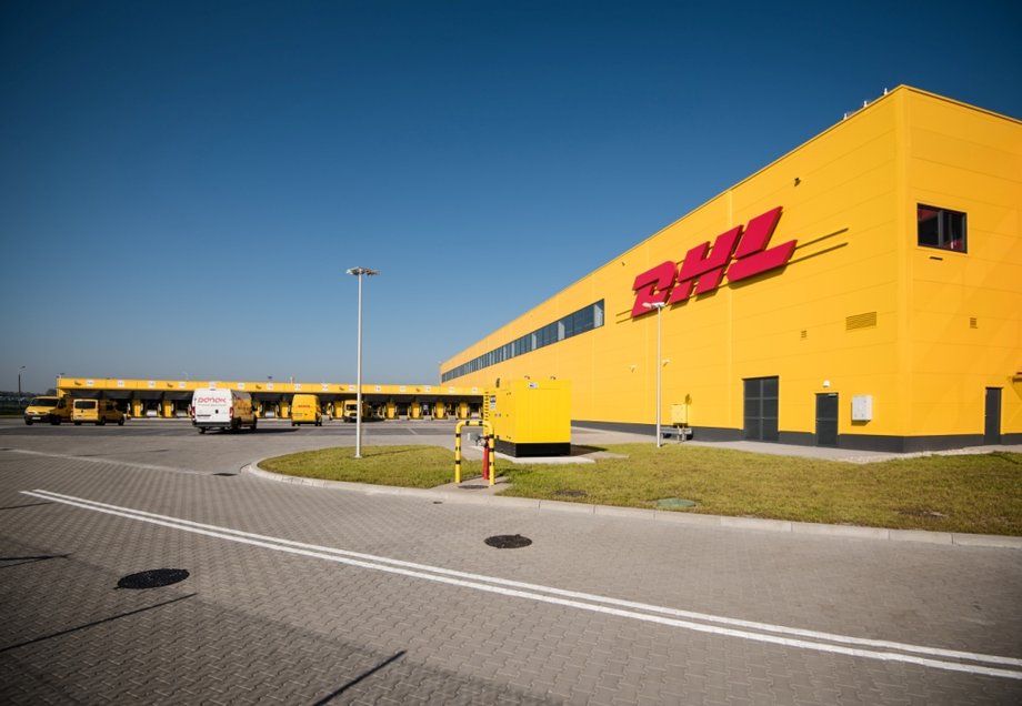 Główna hala w terminalu kurierskim DHL ma powierzchnię 3,6 tys. mkw. Cały obiekt wraz z częścią biurowo-socjalną - 7 tys. mkw.