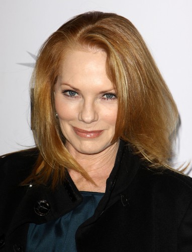 <b>Marg Helgenberger</b>, gwiazda serialu CSI – Kryminalne Zagadki Las Vegas, zanim została gwiazdą pracowała w rzeźni. „ Praca w rzeźni była naprawdę okropna. Moje zadanie polegało na wycinaniu ropni z kawałów wołowiny i usuwaniu z linii produkcyjnej fragmentów kości oraz tłuszczu” - mówi teraz w w wywiadach.