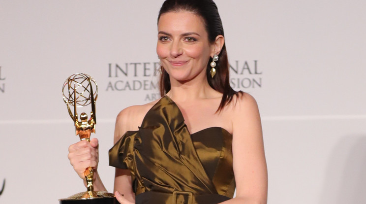 Gera Marina színésznő a tavaly elnyert Emmy-díjával New Yorkban /Fotó: Northfoto