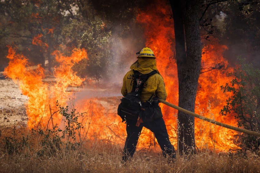 Požar kod Josemitija, Midpajns, Kalifornija