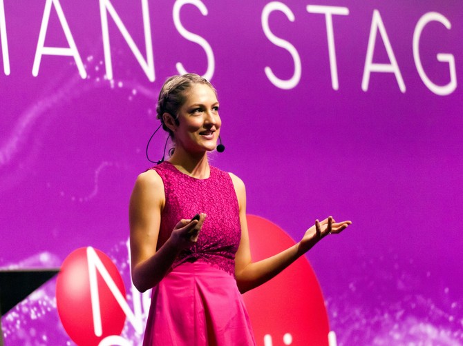 Dr Megan Rosi