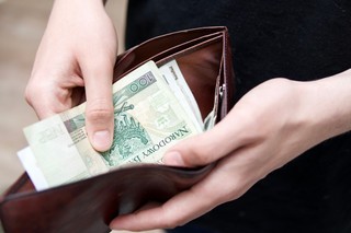 Potrąceń nie można dokonywać od sumy wynagrodzenia i ekwiwalentu za niewykorzystany urlop