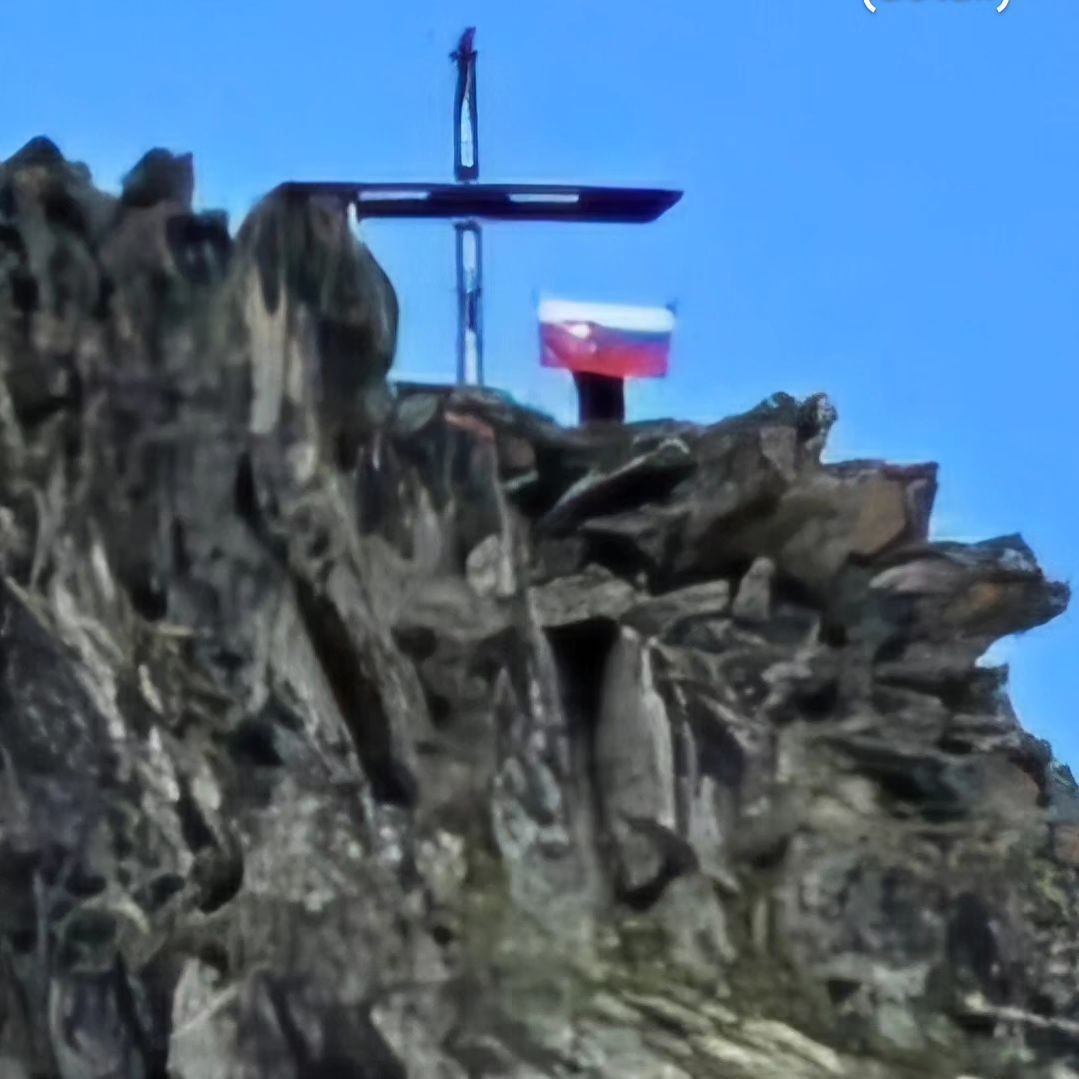 Juraj Rizman dovolenkuje so synom vo Švajčiarsku.