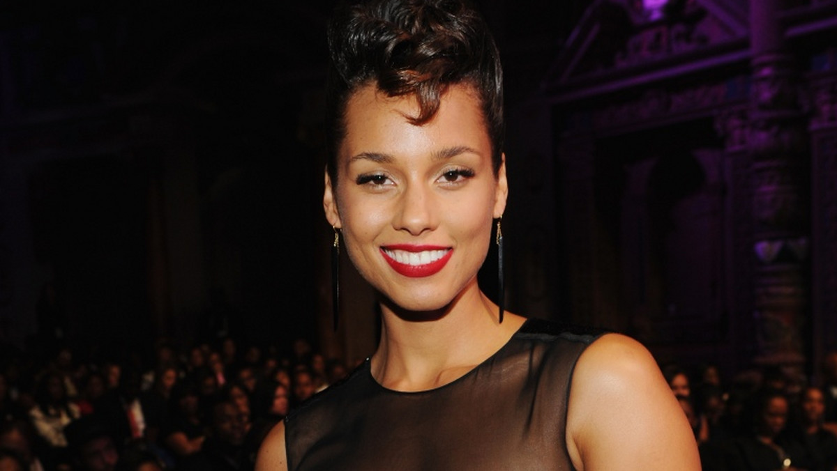 Alicia Keys zamieściła w sieci premierową kompozycję, "Brand New Me".