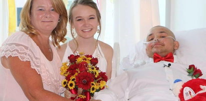 Umierający nastolatek poślubił ukochaną w szpitalu. Wideo