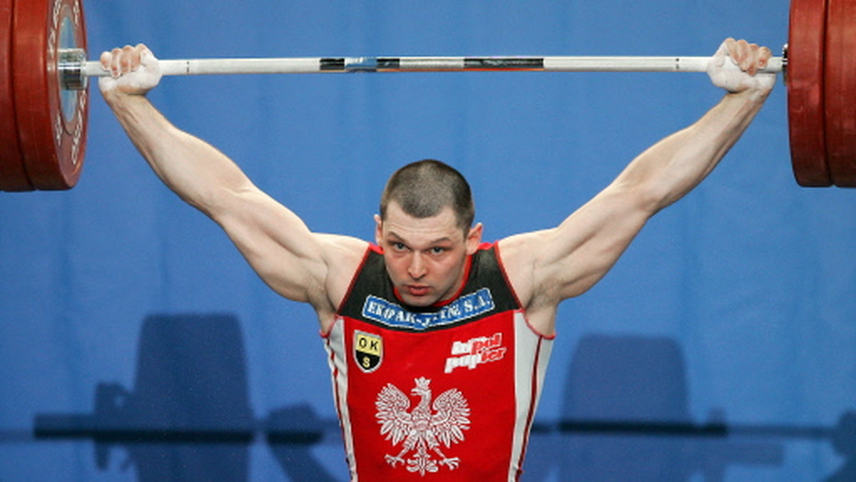 Dwukrotny wicemistrz olimpijski Szymon Kołecki zrezygnował z walki o igrzyska w Londynie. Nie oznacza to wcale, że Kołecki zamierza kończyć karierę.