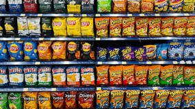 Kultowe chipsy znikną ze sklepowych półek? Spożywczy gigant zadecydował