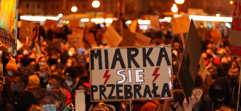 Strajk Kobiet stawia ultimatum. Posłanka Lewicy: Czy ustalenia w sprawie aborcji nie są już ważne?