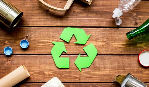 Recykling - wyzwanie współczesnego świata. Jak radzi sobie z nim nauka?