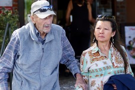 Nakon nedelju dana DOKTOR KONAČNO OBJASNIO KAKO SU UMRLI Džin Hekman i supruga i ovo je JEZIVIJE nego što se mislilo: Njegova teorija zvuči kao radnja iz ANTIČKIH TRAGEDIJA