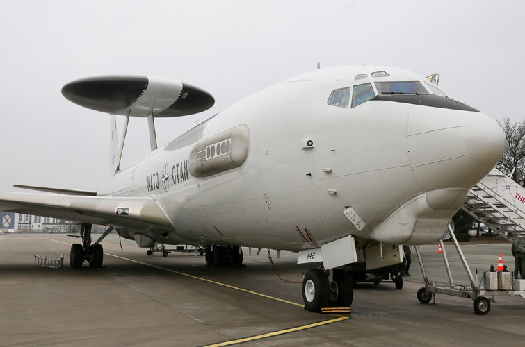 Samolot AWACS