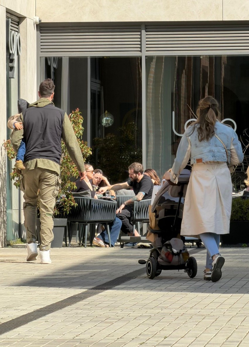 Prve slike Miroslava Raduljice sa sinom Ignjatom