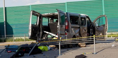 Naćpany i pijany wiózł busem kolegów do pracy. Na autostradzie doszło do masakry