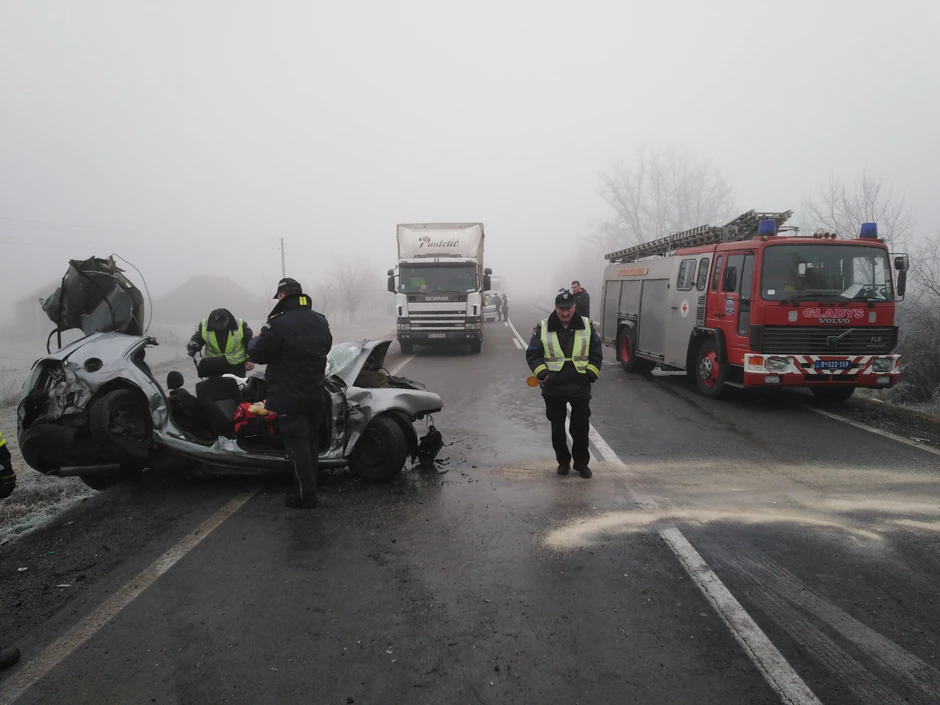 Poginula dva mladića na licu mesta