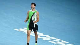 australian open. alcaraz z "karierowym szlemem". djokovic przegrał pierwszy finał w melbourne
