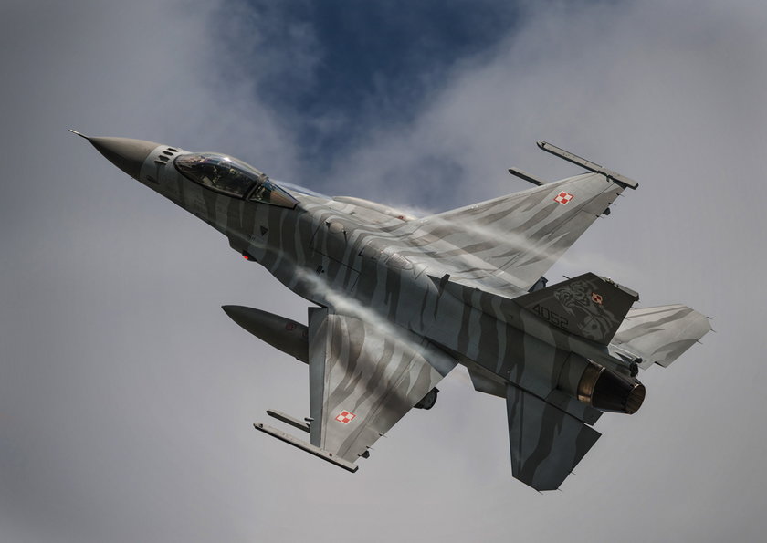 F-16 w tygrysim malowaniu przyleciał na Krzesiny