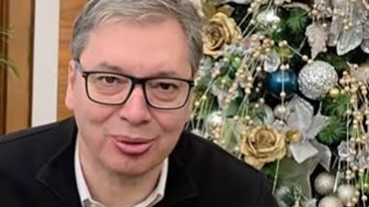 Aleksandar Vučić prima novogodišnje želje