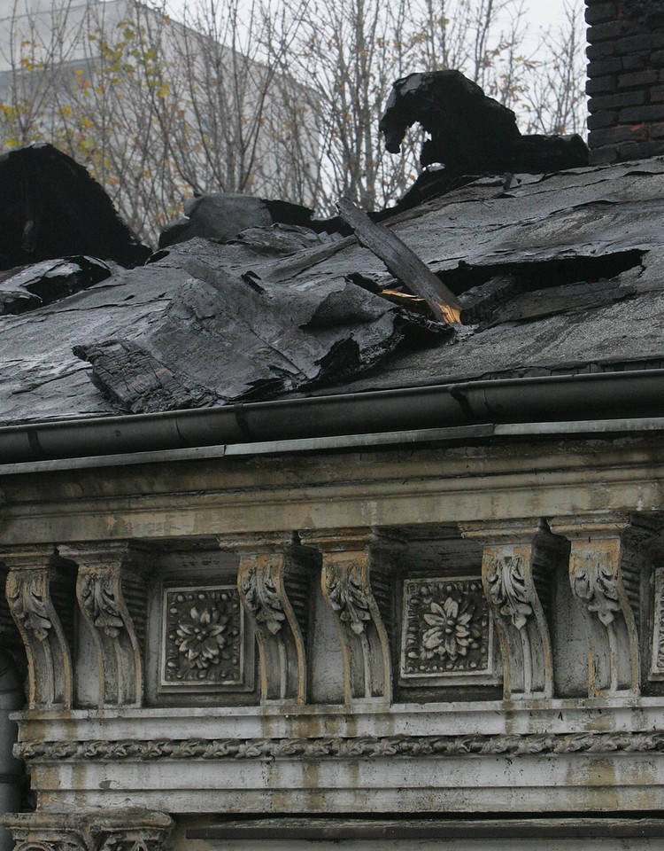 ŁÓDŹ POŻAR W ZABYTKOWEJ KAMIENICY