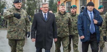 BOR zakneblował wyborcę?! Protestował na spotkaniu z Komorowskim