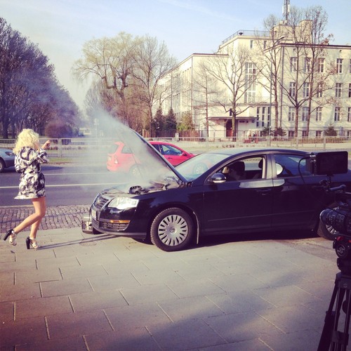 Maria Sadowska na planie teledysku