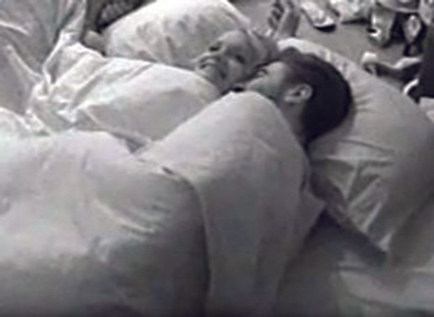 Maženje ispod jorgana: Mnogi su simulirali seks da bi zaintrigirali gledaoce