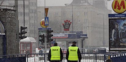 Makabra w Warszawie. Dźgnął nożem geja, bo trzymał swojego partnera za rękę