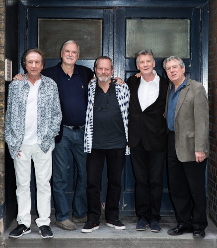 Monty Python w obecnym składzie: Eric Idle, John Cleese, Terry Gilliam, Michael Palin i Terry Jones