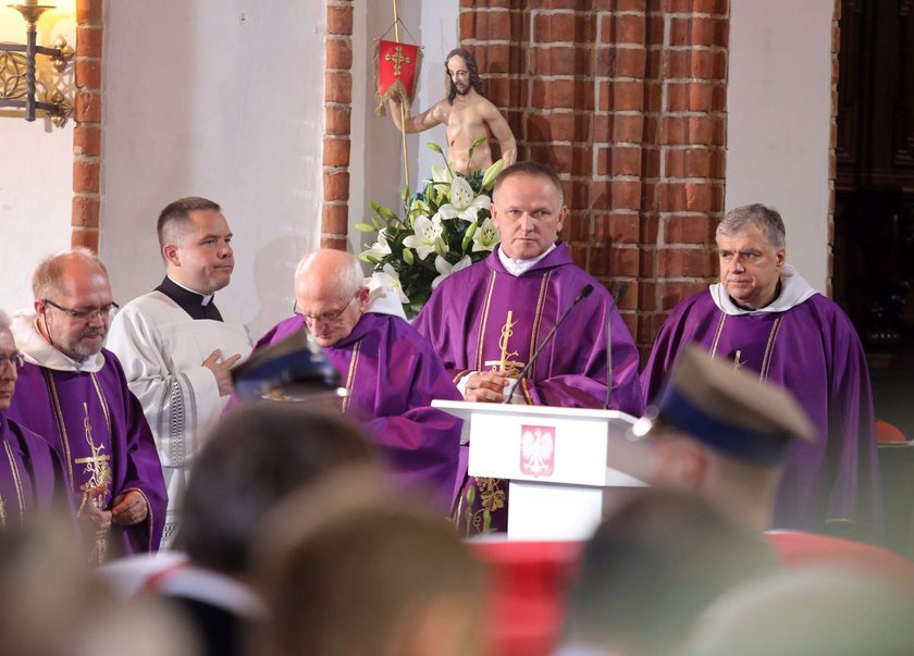 Ksiądz Lemański złamał zakaz? 