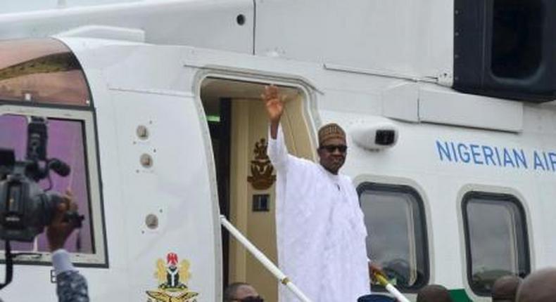 President Muhammadu Buhari arrives at the Margaret Ekpo international airport in Calabar to commission the construction of a new superhihgway in Cross river state, Nigeria, October 20, 2015.