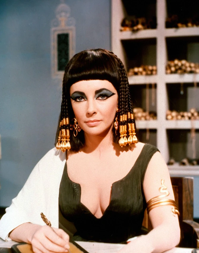 Elizabet Tejlor kao Kleopatra