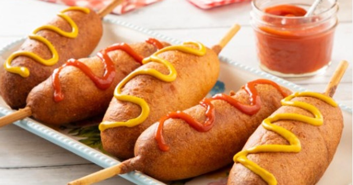 How to Make Corn Dogs at Home deleciousfood