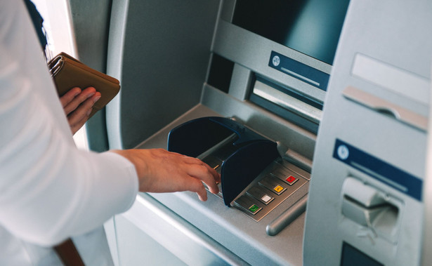 "Spiegel”: Drastycznie rośnie liczba spektakularnych napadów na bankomaty w Europie