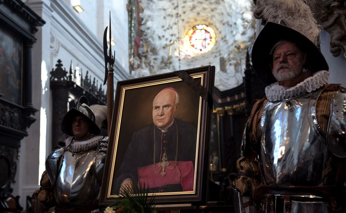 Pogrzeb arcybiskupa Tadeusza Gocłowskiego