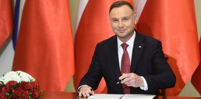 Prezydent Duda podpisał ustawę budżetową. 2 mld zł dla TVP i Polskiego Radia