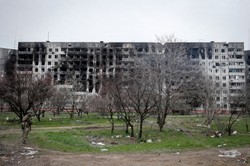 Rosja rozpoczyna atak na Azowstal w Mariupolu, gdzie bronią się Ukraińcy