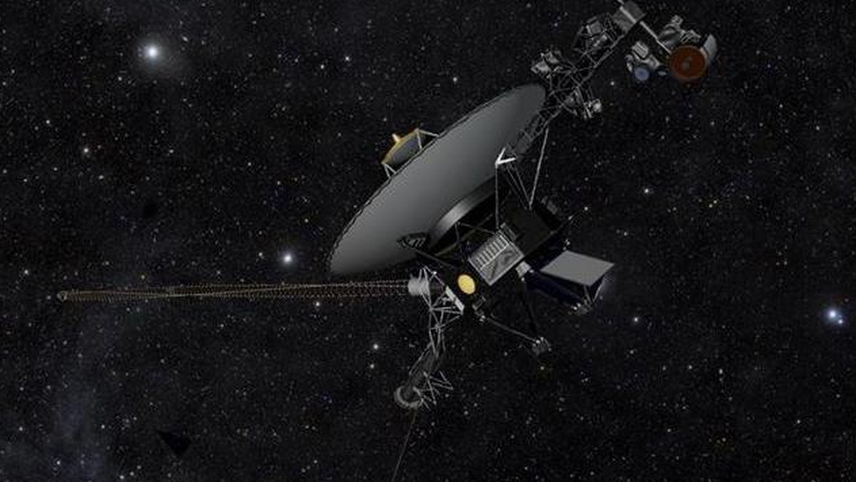 Voyager-1 znów spogląda w stronę Ziemi. Udało się go obrócić dzięki silniczkom, które po raz ostatni zadziałały 37 lat temu - czytamy na portalu o2.pl.