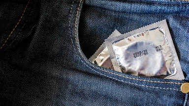 Kalifornia uznała zdejmowanie prezerwatywy bez wiedzy i zgody partnera za przestępstwo