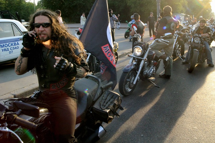 Bike-week 2004, Aleksander Zaldostanow na czele Nocnych Wilków, Moskwa 2004