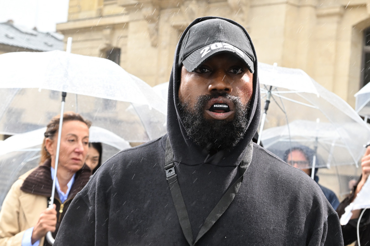 Kanye West kupi prawicowy serwis społecznościowy Parler