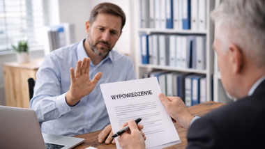pracownik nie chce podpisać wypowiedzenia – co może zrobić pracodawca?