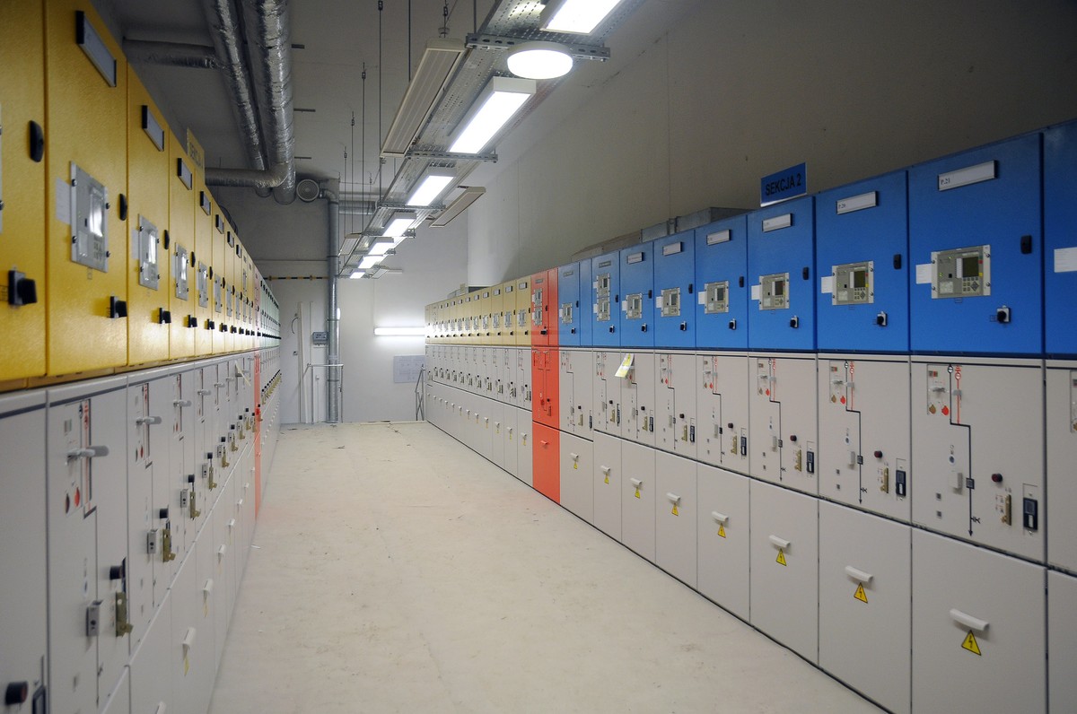 Budowa Stadionu Narodowego, styczeń 2011. Fragmenty instalacji cieplnych i elektrycznych (4) Fot. Materiały prasowe NCS