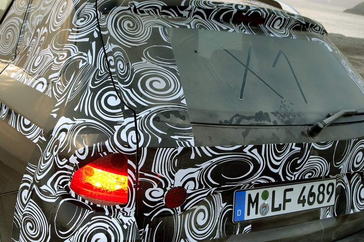 ...2-litrowa o mocy 143 lub 170 KM i 3 litrowa rzędowa szóstka która da kierowcy 265 KM