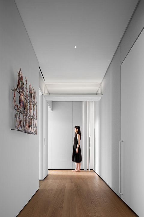 Minimalistyczne wnętrze apartamentu w Chinach