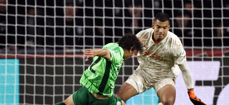Komiczny upadek piłkarza Sportingu w Lidze Mistrzów, ale jego kolegom nie było do śmiechu