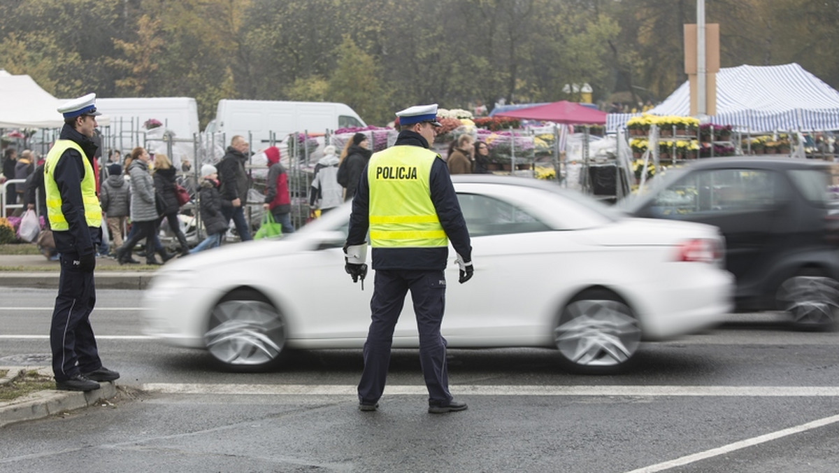 Kielce. Zmiany przy cmentarzach na Wszystkich Świętych