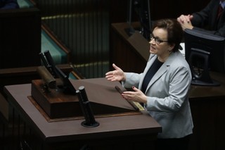 Zwolnienia nauczycieli? Minister Zalewska twierdzi, że powstało 11,5 tys. dodatkowych miejsc pracy